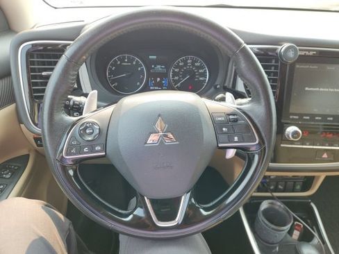 Used 2020 Mitsubishi Outlander GT AWD/4WD image 14
