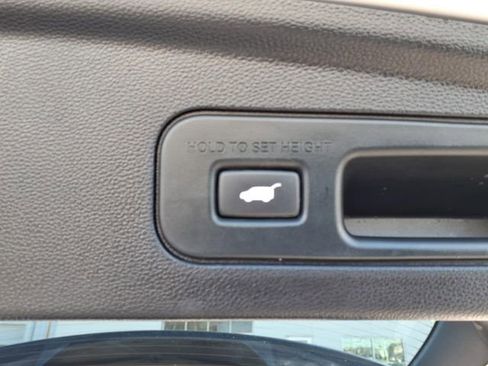 Used 2024 Acura MDX SH-AWD w/ Technology Package image 23