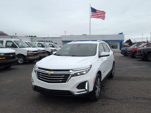 Used 2024 Chevrolet Equinox Premier image 1