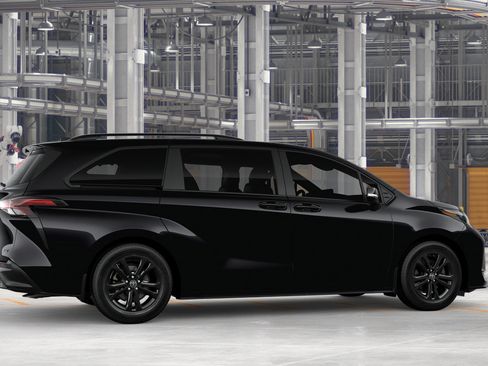 New 2026 Toyota Sienna XSE AWD/4WD image 13