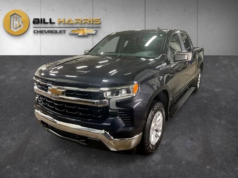 Used 2023 Chevrolet Silverado 1500 LT image 1