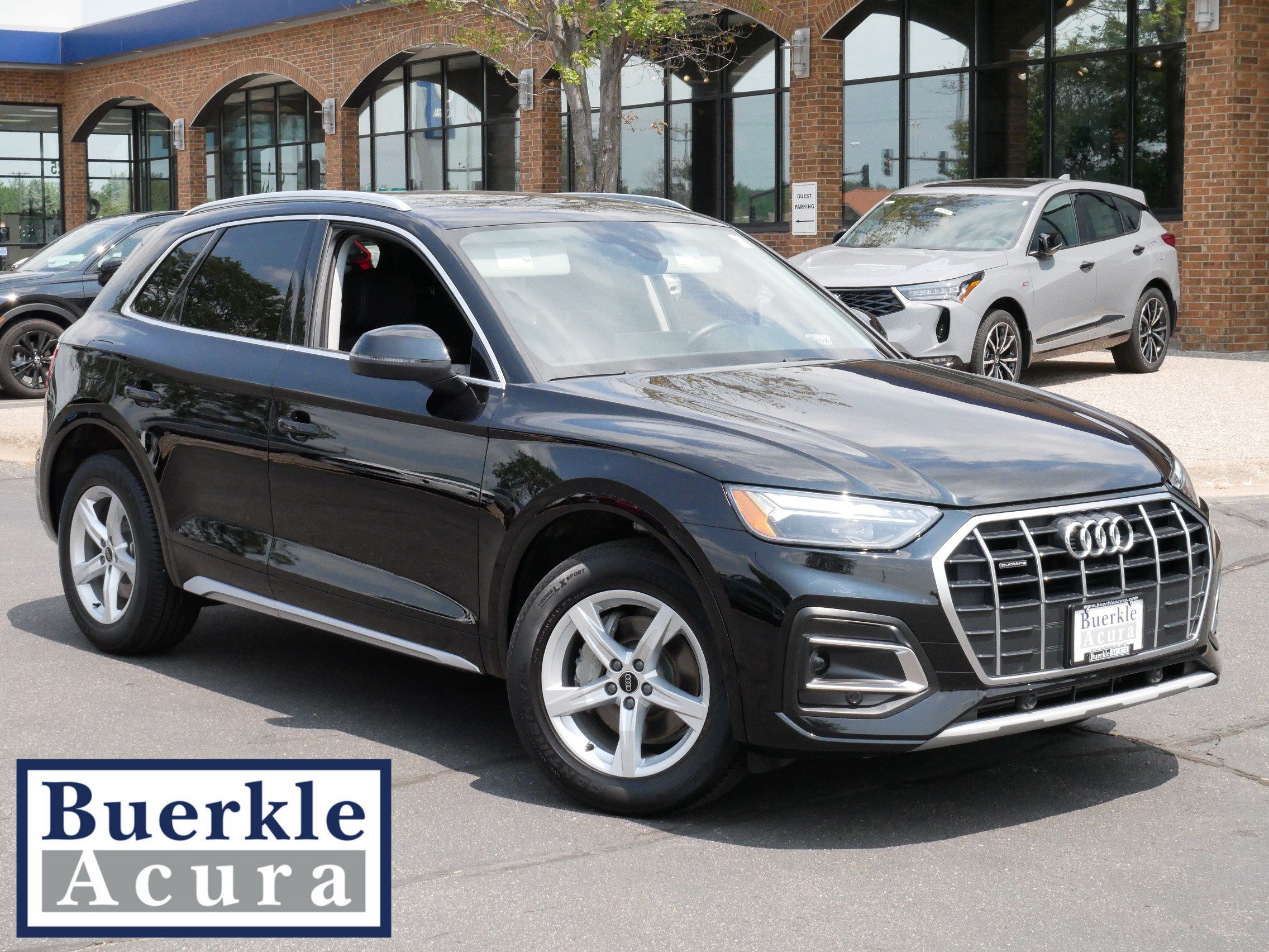Used 2023 Audi Q5 2.0T Premium w/ Convenience Package AWD/4WD image 1