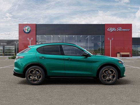 New 2025 Alfa Romeo Stelvio Sprint AWD/4WD image 22