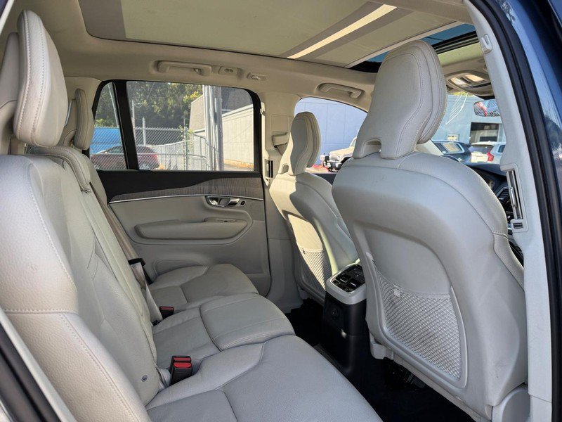 Used 2025 Volvo XC90 T8 Plus w/ Protection Package Premier AWD/4WD image 11