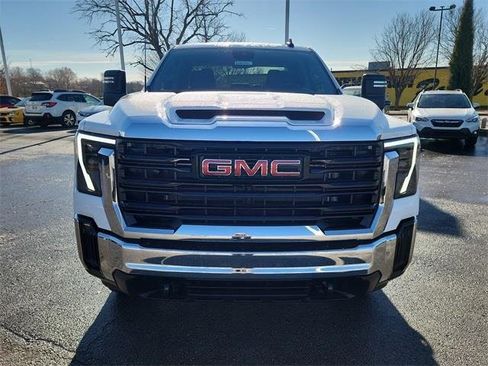 New 2026 GMC Sierra 2500 Pro w/ Convenience Package image 8