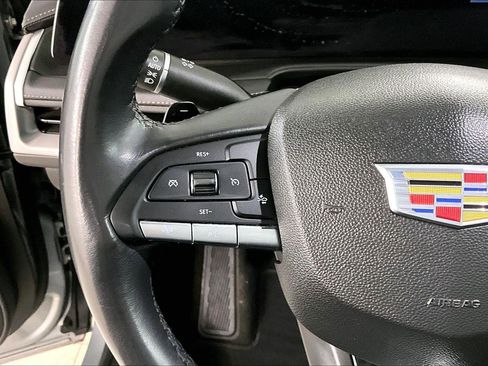 Used 2024 Cadillac XT4 Premium Luxury image 11