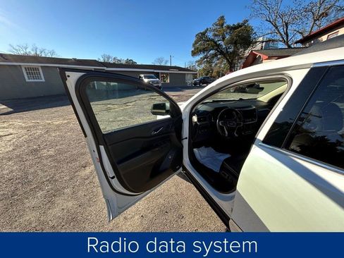 Used 2022 GMC Acadia Denali w/ Denali Ultimate Package image 29