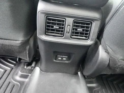 Used 2024 Toyota RAV4 SE AWD/4WD image 30