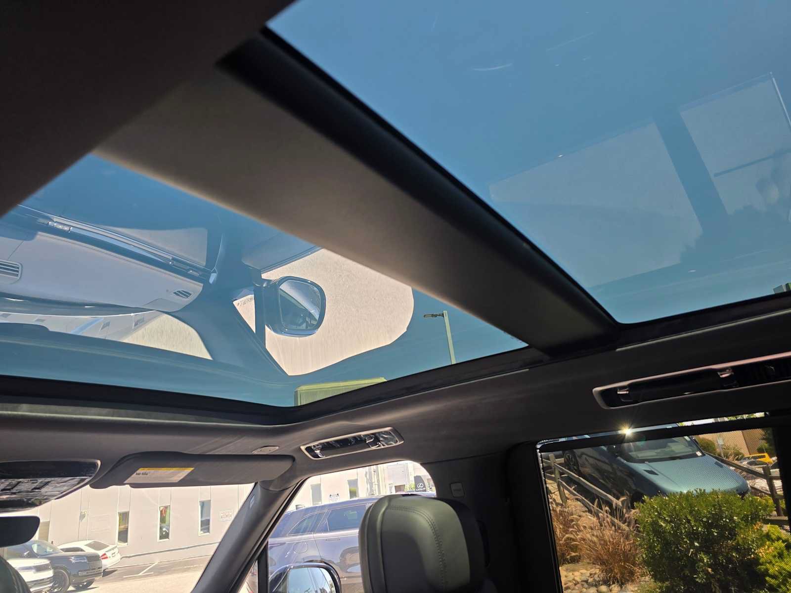New 2026 Land Rover Range Rover SE AWD/4WD image 19
