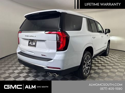 New 2026 GMC Yukon Denali w/ Denali Reserve Package AWD/4WD image 6