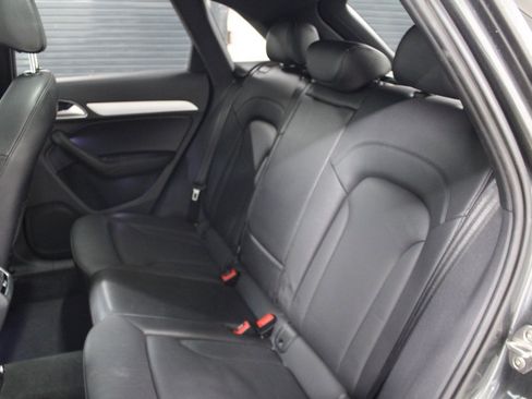 Used 2018 Audi Q3 2.0T Premium image 32