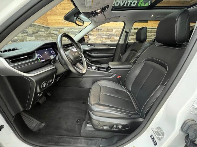 Used 2022 Jeep Grand Cherokee Limited AWD/4WD image 34
