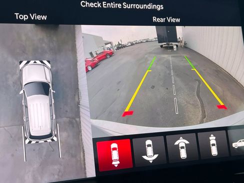 New 2025 Jeep Grand Cherokee Limited w/ Luxury Tech Group II image 18