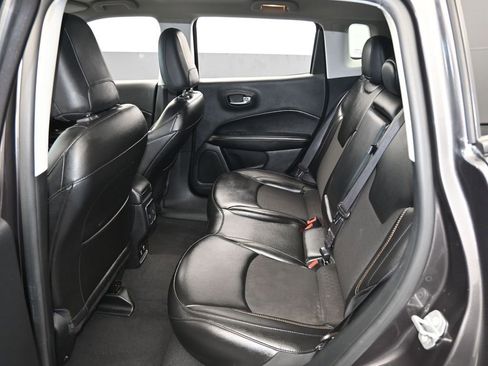 Used 2021 Jeep Compass Latitude w/ Driver Assistance Group image 31