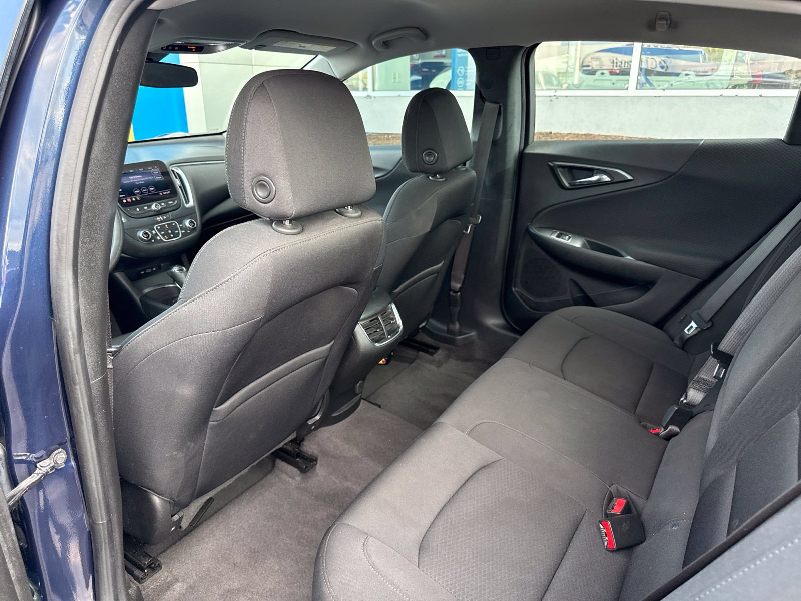 Used 2020 Chevrolet Malibu LT FWD image 15