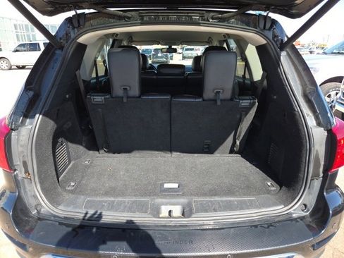 Used 2019 Nissan Pathfinder SL image 5