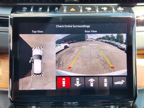 Used 2024 Jeep Grand Cherokee Summit AWD/4WD image 14
