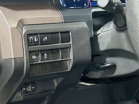 Used 2024 Toyota Tacoma TRD Sport AWD/4WD image 8