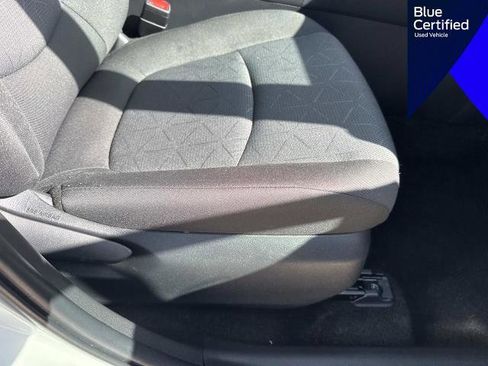 Used 2025 Toyota RAV4 XLE w/ Weather Package FWD image 15