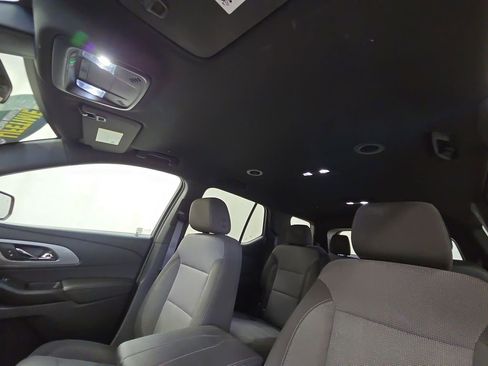 Used 2023 Chevrolet Traverse LT image 26
