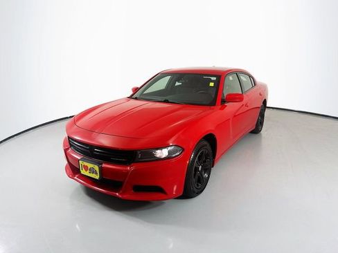 Used 2022 Dodge Charger SXT image 5