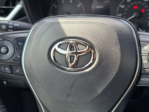 Used 2025 Toyota Corolla SE AWD/4WD image 27