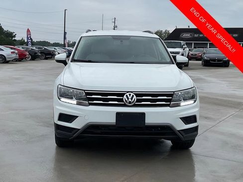 Used 2021 Volkswagen Tiguan S image 2