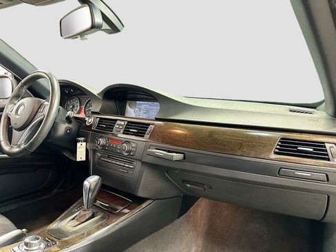 Used 2013 BMW 335i Convertible RWD image 32