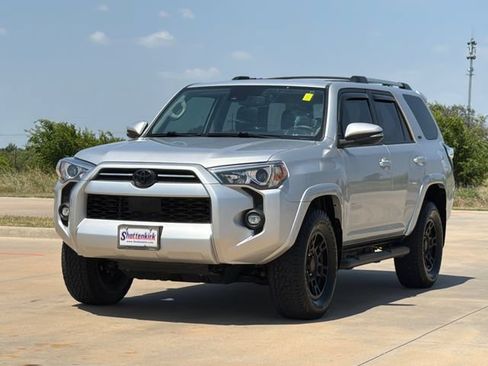 Used 2021 Toyota 4Runner SR5 Premium w/ Moonroof Package AWD/4WD image 3