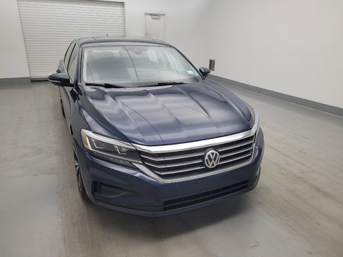 Used 2022 Volkswagen Passat 2.0T SE FWD image 14