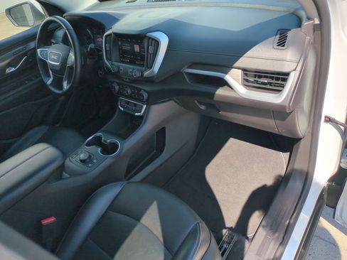 Used 2024 GMC Terrain SLT AWD/4WD image 35