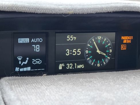 Used 2017 Subaru Forester 2.5i Limited image 29