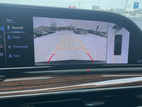 Used 2023 Cadillac Escalade Premium Luxury w/ LPO, Floor Liner Package image 20