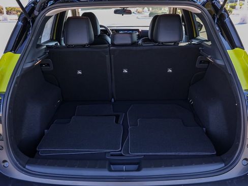 New 2026 Nissan Kicks SR image 16