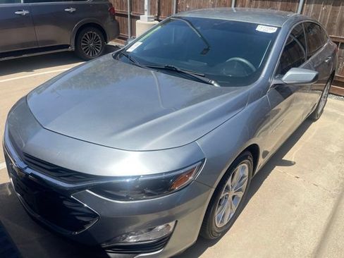 Used 2023 Chevrolet Malibu LT FWD image 2