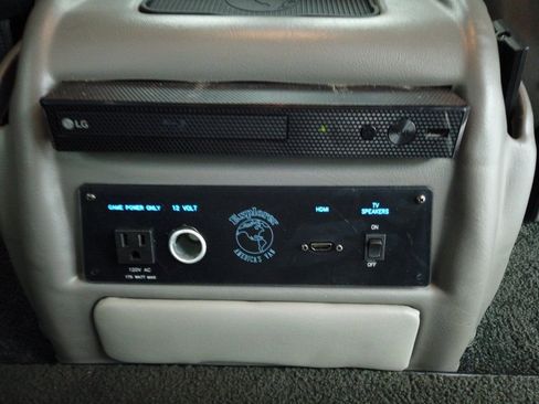 Used 2020 Chevrolet Express 2500 Extended w/ Enhanced Convenience Package image 47