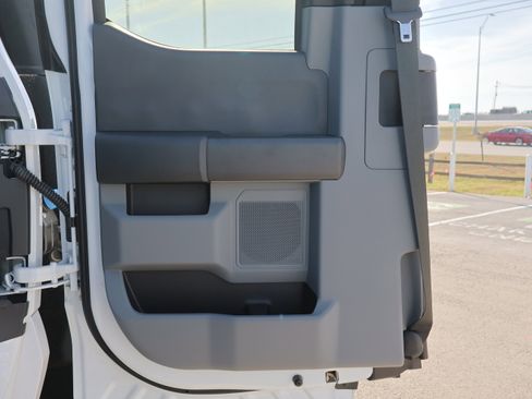 New 2025 Ford F350 XL w/ XL Chrome Package image 33