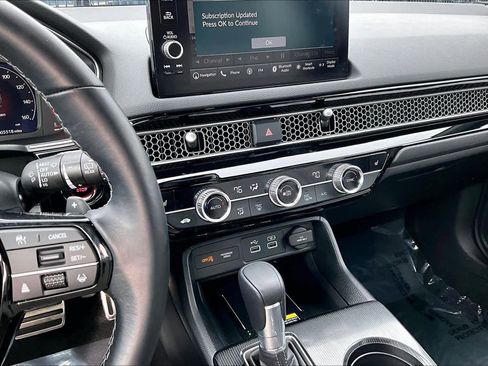 Used 2024 Honda Civic Sport Touring image 6