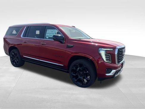 New 2026 GMC Yukon XL Denali w/ Denali Reserve Package AWD/4WD image 7