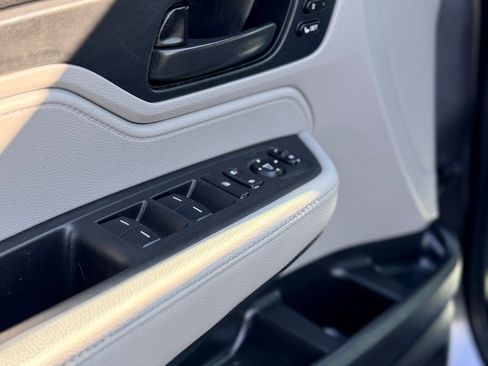 Used 2019 Honda Odyssey EX-L image 12
