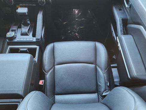 Used 2025 Toyota Tacoma TRD Off-Road w/ TRD Off Road Upgrade Package image 13