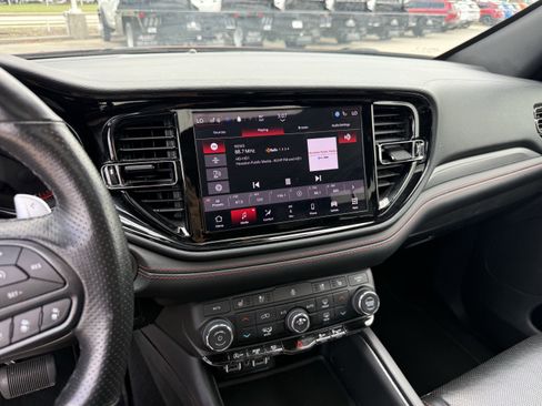 Used 2024 Dodge Durango GT AWD/4WD image 19