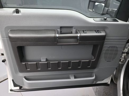 Used 2016 Ford F250 XL w/ Power Equipment Group image 24