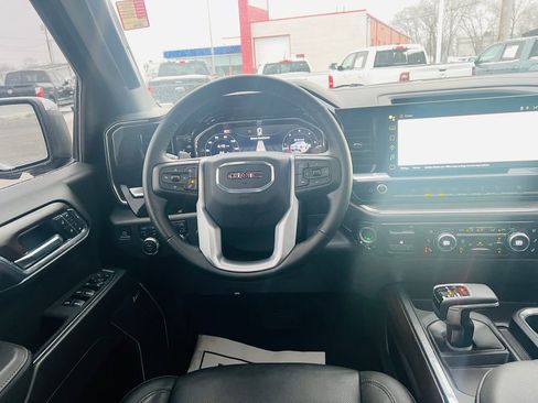 Used 2024 GMC Sierra 1500 SLT w/ SLT Premium Plus Package image 41