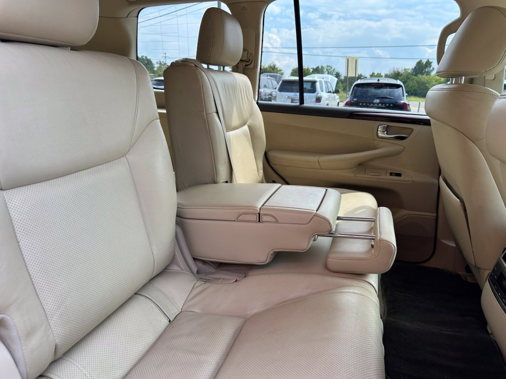 Used 2013 Lexus LX 570 4WD image 40