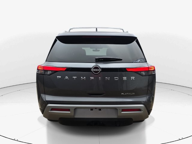 Used 2025 Nissan Pathfinder Platinum FWD image 7