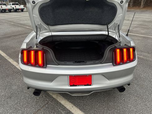 Used 2015 Ford Mustang Premium image 17