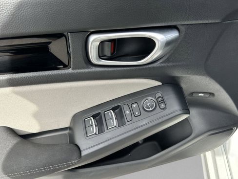 Used 2023 Honda Civic EX image 17