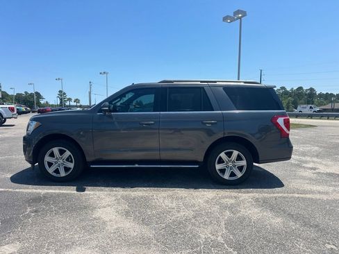 Used 2021 Ford Expedition XLT RWD image 6