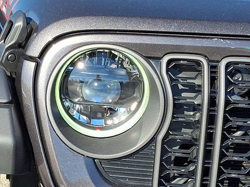 Used 2024 Jeep Wrangler Unlimited Rubicon w/ Safety Group image 9